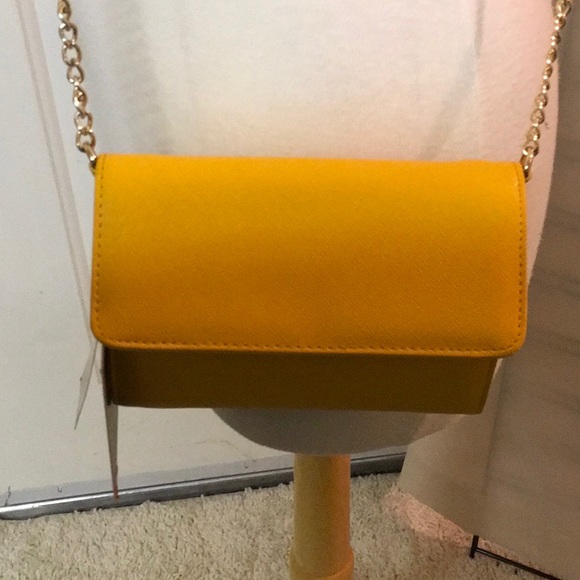 Mustard color handbag - Picture 3 of 4